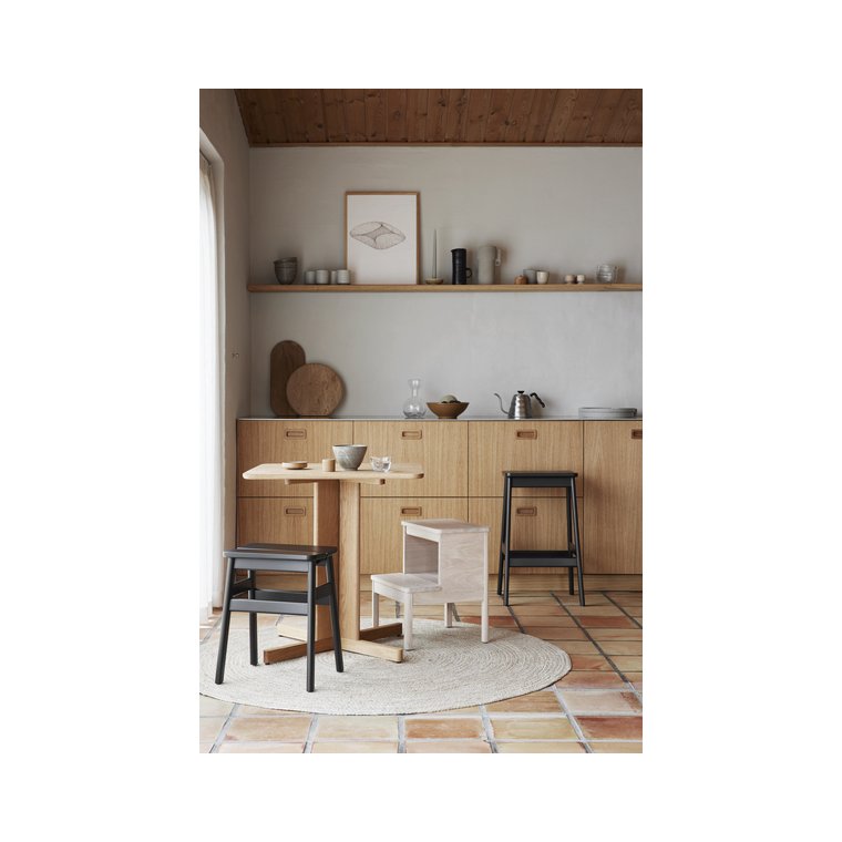 Trefoil kvadratisk spisebord